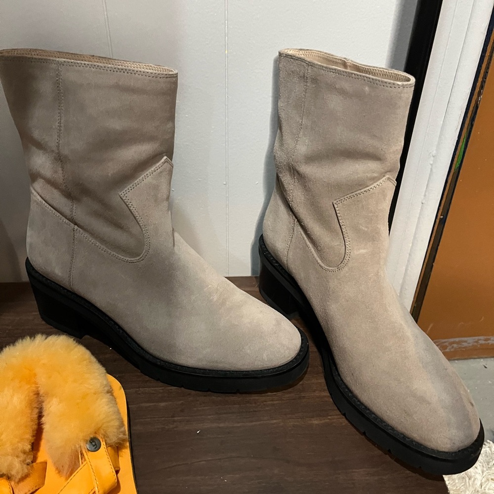 Stuart Weitzman Tan Suede Ankle Boots